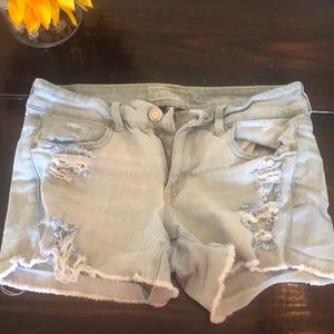 American Eagle Size 10 Destroyed shorts